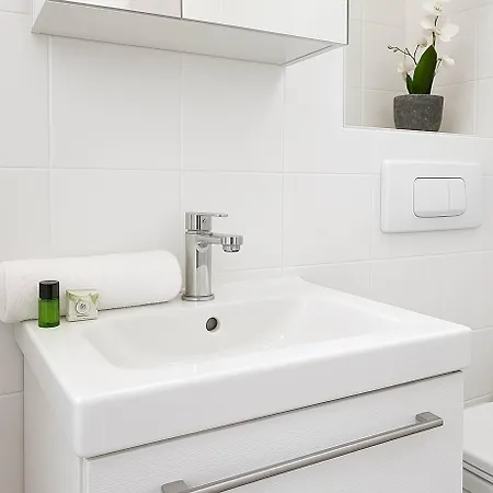 Eiffel Tower - Premium For Couples *