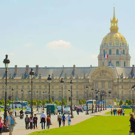 Eiffel Tower - Premium For Couples